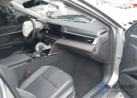 2025 Toyota Camry Xle from USA, damaged, VIN 4T1DAACK0SU598731